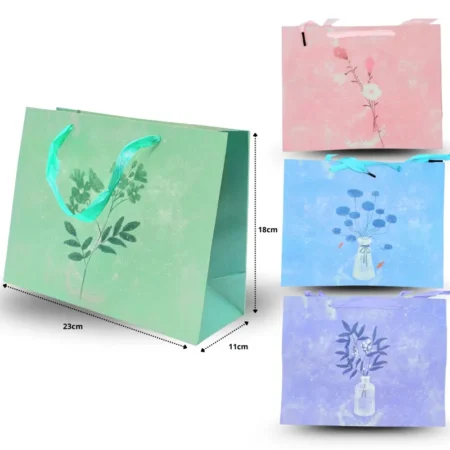 B - 048 bolsa de cartón grueso asa listón  boutiquera flores color pastel 23x18x9cm C/12  BPA-C0121