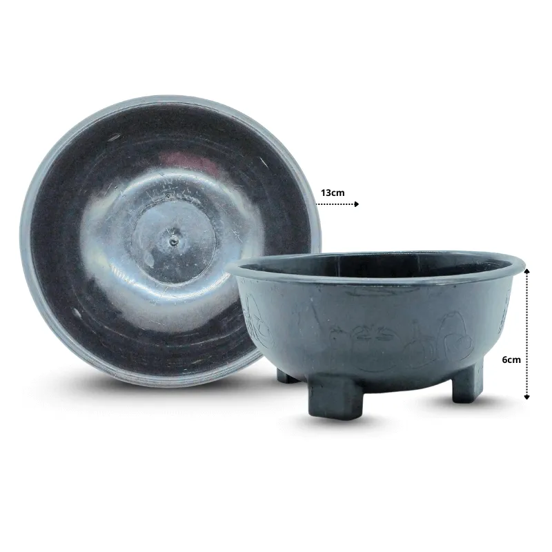 Q-684-molcajete-negro-frutal-4-patas-C-50-ALB-MOR